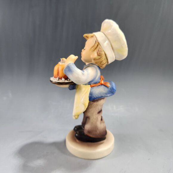Set 3 VTG Hummel Figurines #128 The Baker, Brother #109 Happy Traveler Goebel - Picture 3 of 10